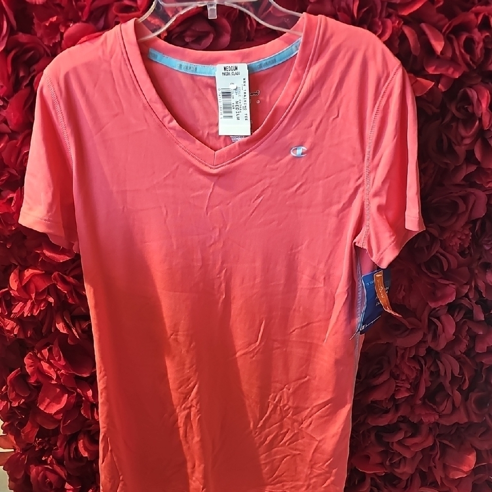 Champion NWT Women's Coral V-Neck Active Vapor Dry Top Size Medium